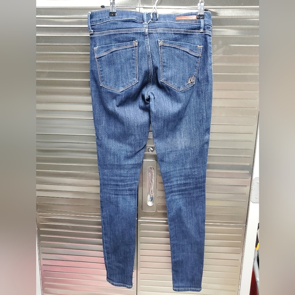 Express Jeans - Picture 2 of 3